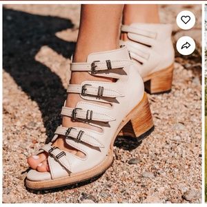 Freebird Quinn Sandals - 8 - Brand New